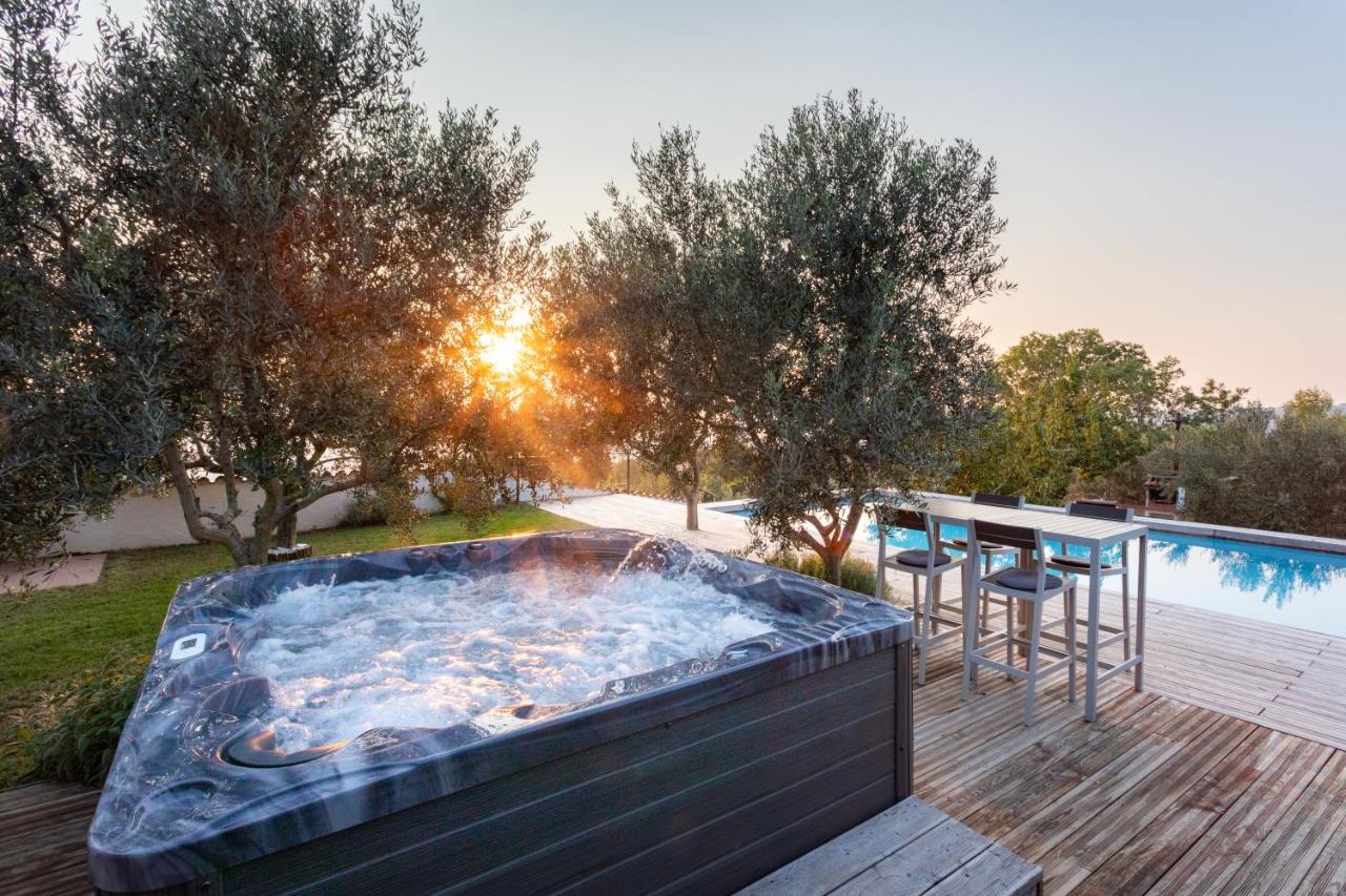 Villa Emi زْغورنيي سْكوفييي المظهر الخارجي الصورة